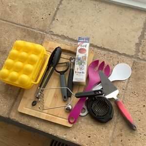 Miscellaneous Kitchen Utensil Set with Yellow Egg Holder